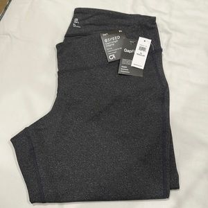New Never worn Gap Factory Gap Fit capri length legging